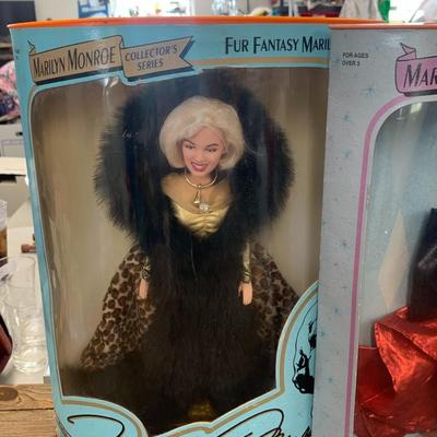 2 Marilyn Monroe collector series dolls in boxes