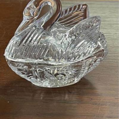 Vintage 24% lead crystal swan trinket dish made in Taiwan