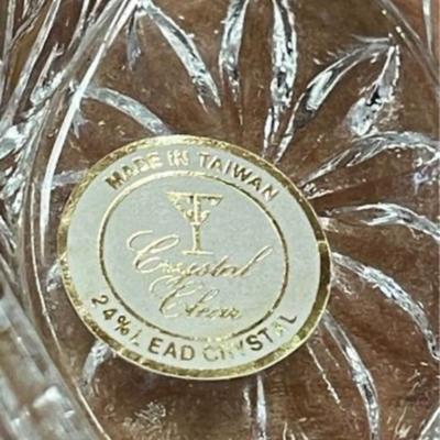 Vintage 24% lead crystal swan trinket dish made in Taiwan