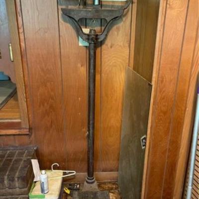 Antique Fairfield Doctors Scale