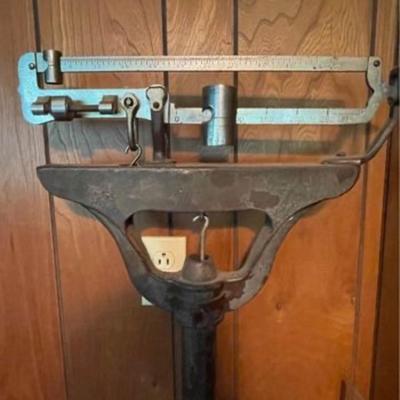 Antique Fairfield Doctors Scale