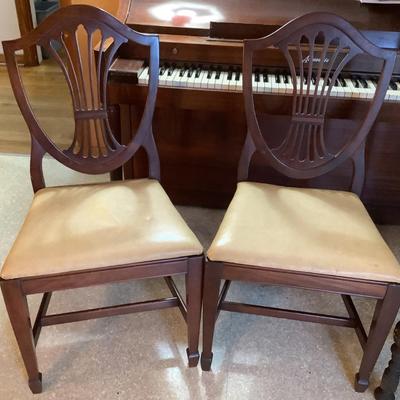 Vintage 3 solid wooden chairs, 1 fiddler back, 2 shield back