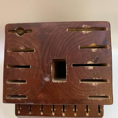 19 slot Wood Knife Block - 8.5â€ deep x 6â€ wide x 8â€ high approx