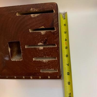 19 slot Wood Knife Block - 8.5â€ deep x 6â€ wide x 8â€ high approx