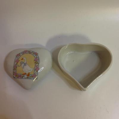Country Geese & Flowers Heart Trinket Box â€“ Goose with Blue Ribbon Bows â€“ Vintage Porcelain Heart Jewelry Box - 3â€ wide x 3â€...