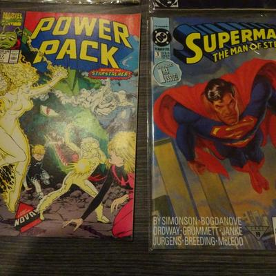 LOT 93 COMIC BOOKS