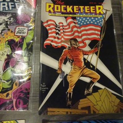LOT 100. COMIC BOOKS