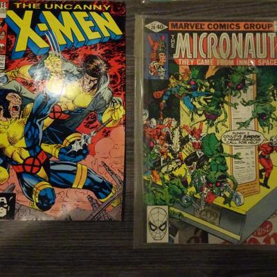 LOT 103. COMIC BOOKS