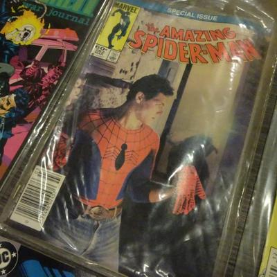 LOT 104. COMIC BOOKS