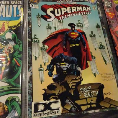 LOT 104. COMIC BOOKS