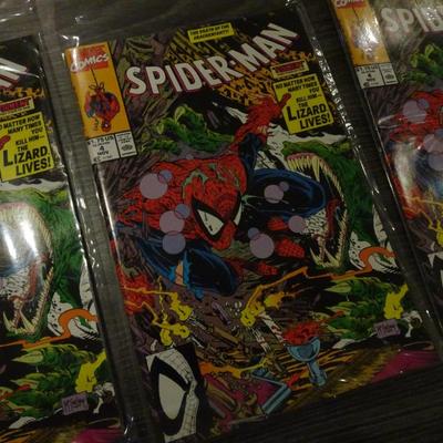 LOT 106. COMIC BOOKS