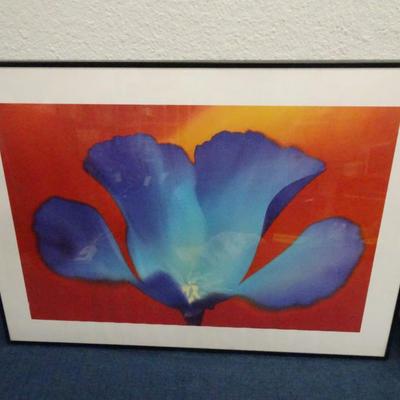 LOT 118. PAIR OF HOME DECOR ART
