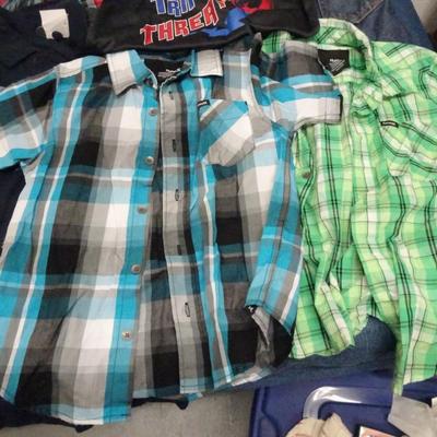LOT 120. KIDS CLOTHING