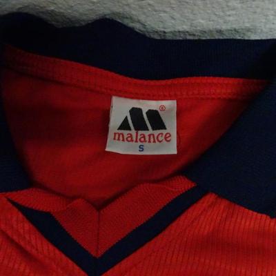 LOT 121. KIDS CLOTHING