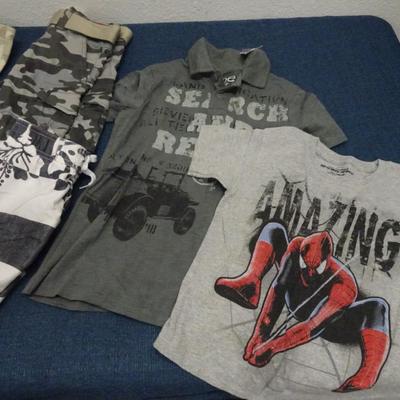 LOT 121. KIDS CLOTHING