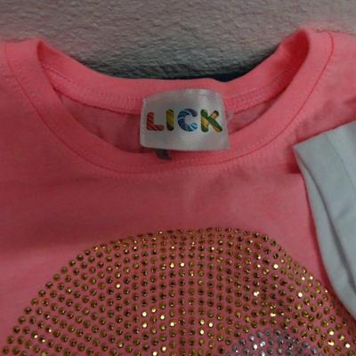 LOT 122. KIDS CLOTHING