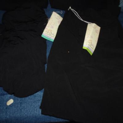 LOT 126. MATERNITY CLOTHING