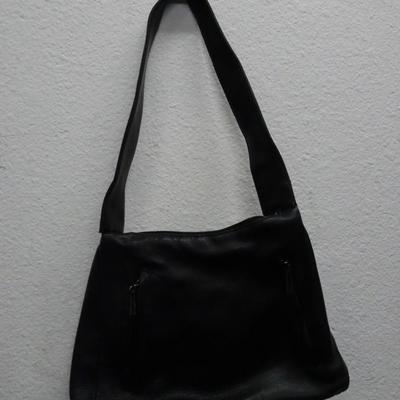 LOT 127. THREE PURSES