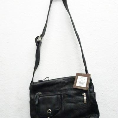 LOT 127. THREE PURSES