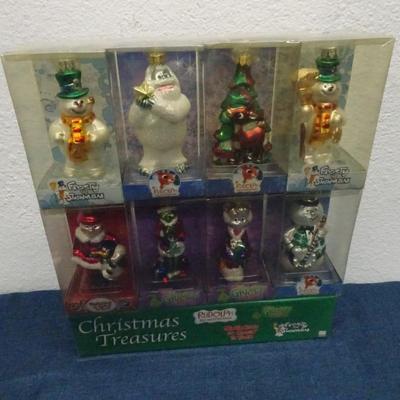 LOT 131 CHRISTMAS ORNAMENTS SET OF 8