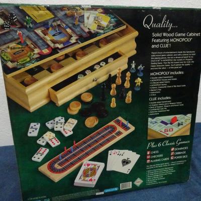 LOT 133. SPECIAL EDITION MONOPOLY AND CLUE GAME