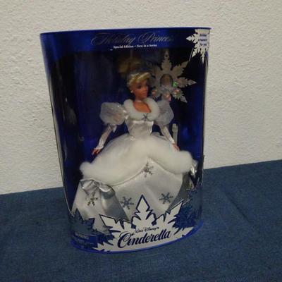 LOT 136. CINDERELLA BARBIE