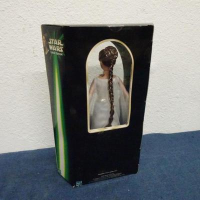 LOT 138. STAR WARS DOLL