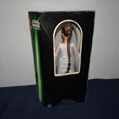 LOT 138. STAR WARS DOLL