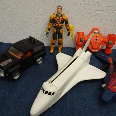 LOT 145. VINTAGE TOYS