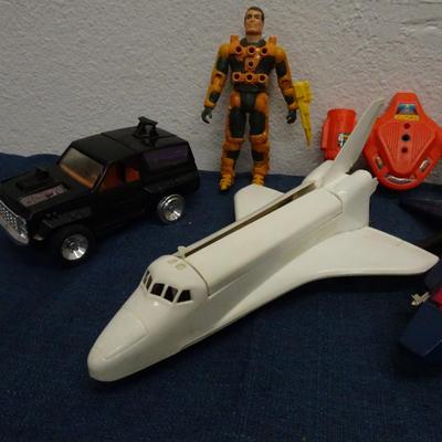 LOT 145. VINTAGE TOYS