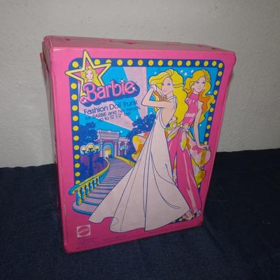 LOT 152. BARBIE  WITH CARRYING CASE AND ALF HAND PUPPETS