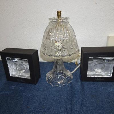 LOT 160.  M&M'S CHRISTMAS LIGHTS  AND TABLE LAMP