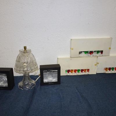 LOT 160.  M&M'S CHRISTMAS LIGHTS  AND TABLE LAMP