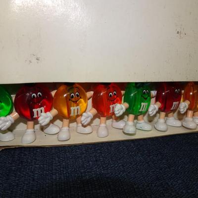 LOT 160.  M&M'S CHRISTMAS LIGHTS  AND TABLE LAMP