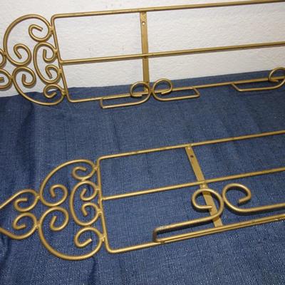 LOT 164. TWO HORIZONTAL METAL PLATE RACKS