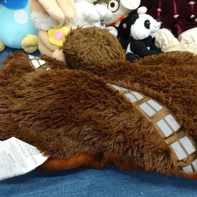 LOT 169. COLLECTION OF PLUSH TOYS