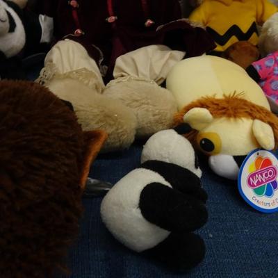 LOT 169. COLLECTION OF PLUSH TOYS