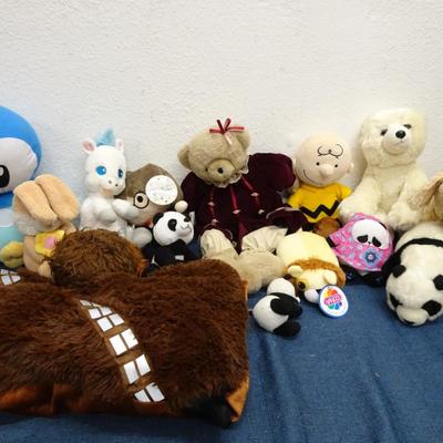 LOT 169. COLLECTION OF PLUSH TOYS