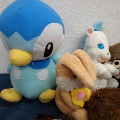 LOT 169. COLLECTION OF PLUSH TOYS