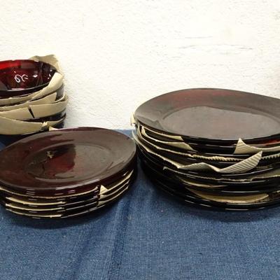LOT 170. RED GLASS AND DISH SET