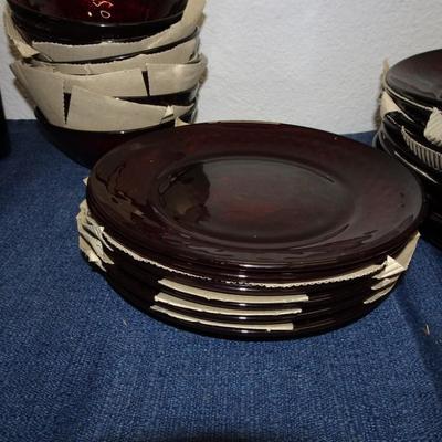 LOT 170. RED GLASS AND DISH SET