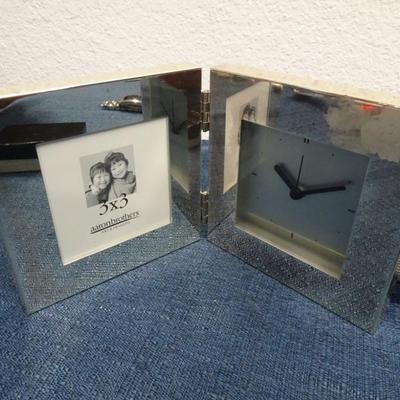 LOT 173. MISC ITEMS. TWO MENS WATCHES, CROSS AND RADIO