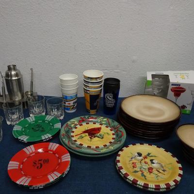 LOT 175. COLLECTION OF PLATES AND BAR WARE