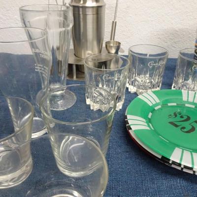 LOT 175. COLLECTION OF PLATES AND BAR WARE