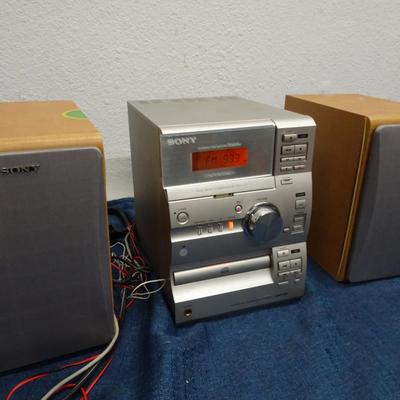 LOT 176. SONY BOOK SHELF STEREO SYSTEM