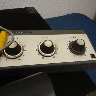 LOT 178. YAMAHA GEP50 GUITAR EFFECTS PROCESSOR