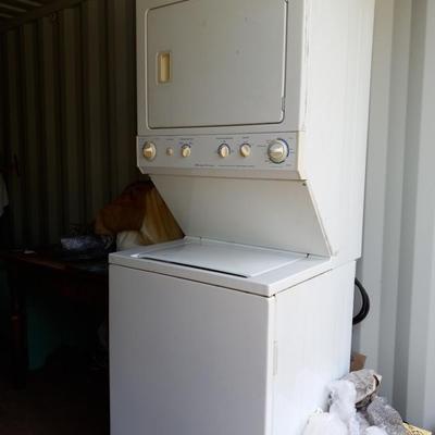 Stacked washer/dryer