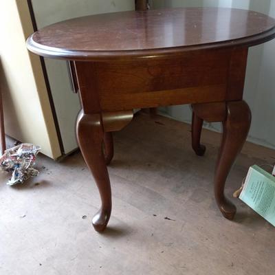 Broyhill side table