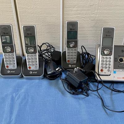 AT&T Home Cordless Phone Set of 4 | EstateSales.org