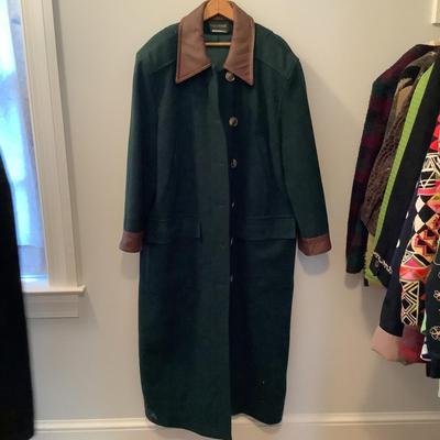 1337 Two Winter Ladies Designer Coats